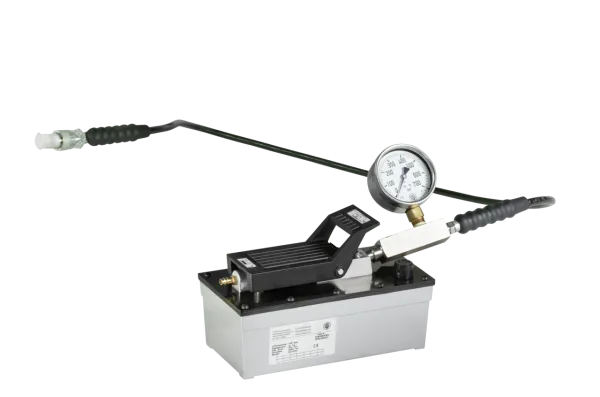 KUKKO YPP-525 Pneumatisch-hydraulische Pumpe mit Manometer, Schlauch