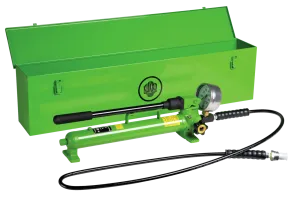 KUKKO YHP-326 Handpumpe mit Schlauch, Manometer, Metallkiste